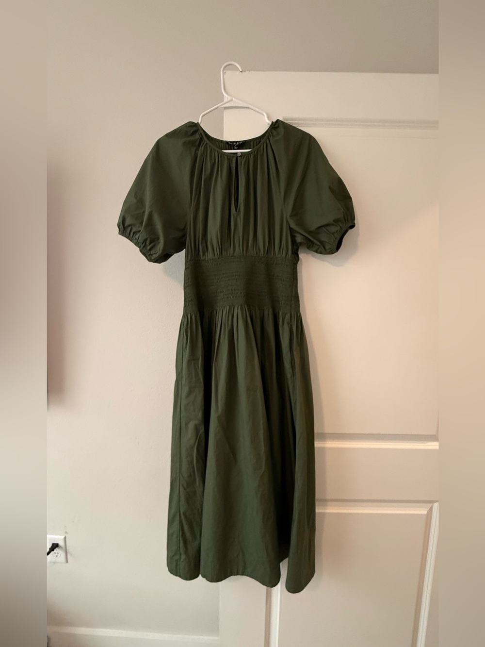 J.Crew Olive Green Smocked Waist Poplin Midi Dress Puff Sleeve🧡 - Picture 3 of 11